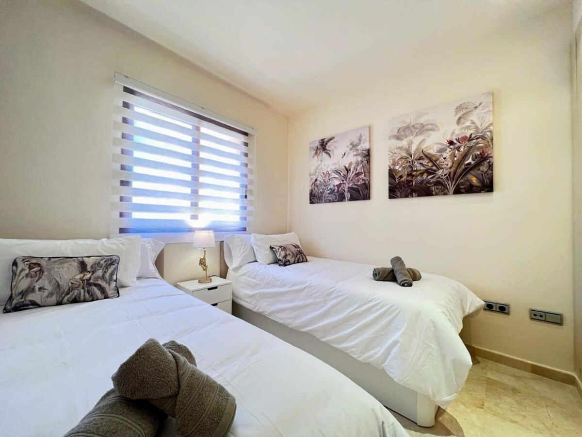 Modern 2 Bedroom Beachside Apartment Nr72 Los Alcazares Bagian luar foto