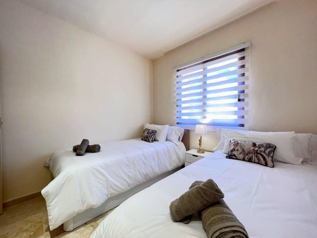 Modern 2 Bedroom Beachside Apartment Nr72 Los Alcazares Bagian luar foto