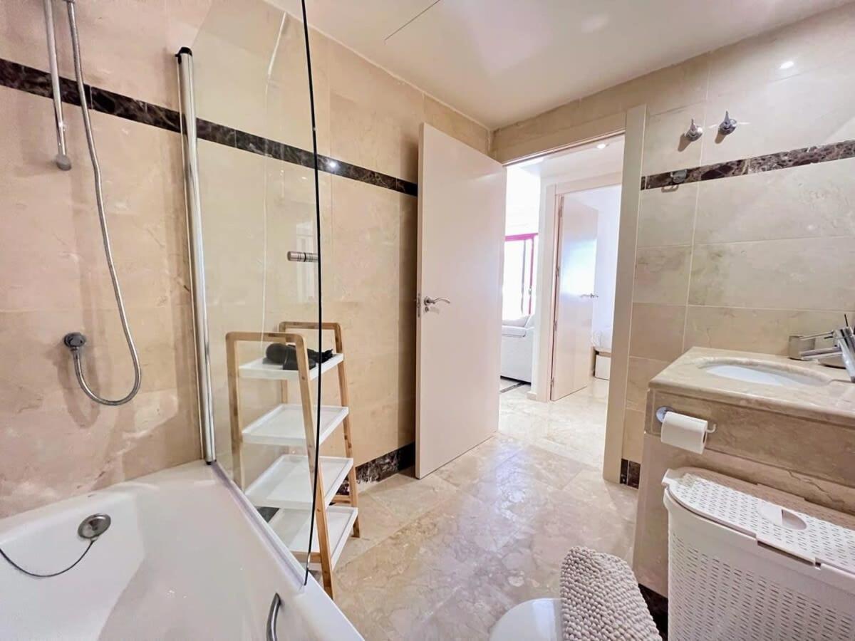 Modern 2 Bedroom Beachside Apartment Nr72 Los Alcazares Bagian luar foto